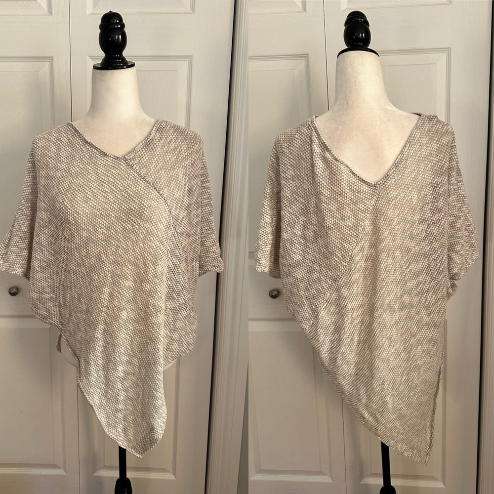 Two by Vince Camuto Poncho Knit Sweater